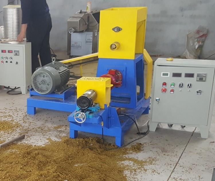 Floating fish feed extruder (1)